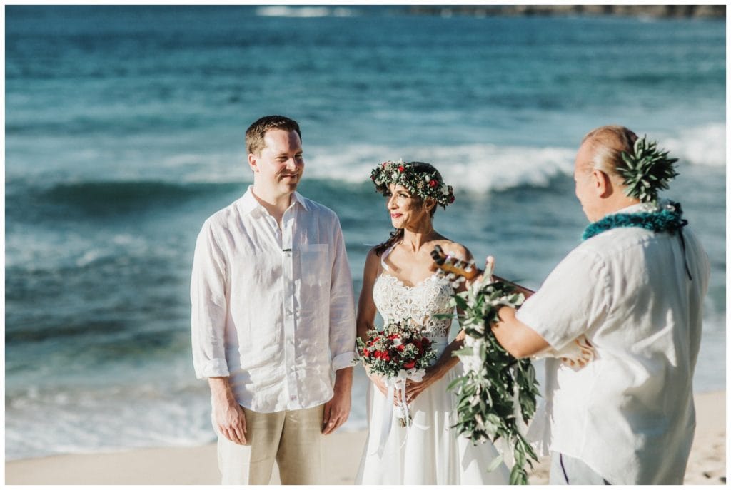 Maui Elopement Photographer Amy Jayne Photography couple getting married on the beach in Kapalua