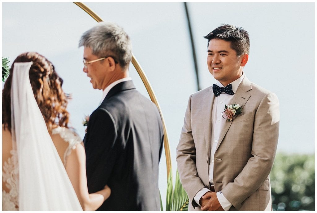 Hyatt Maui Wedding Photographer Amy Jayne Photographed the couple on their wedding day in this beautiful hotel