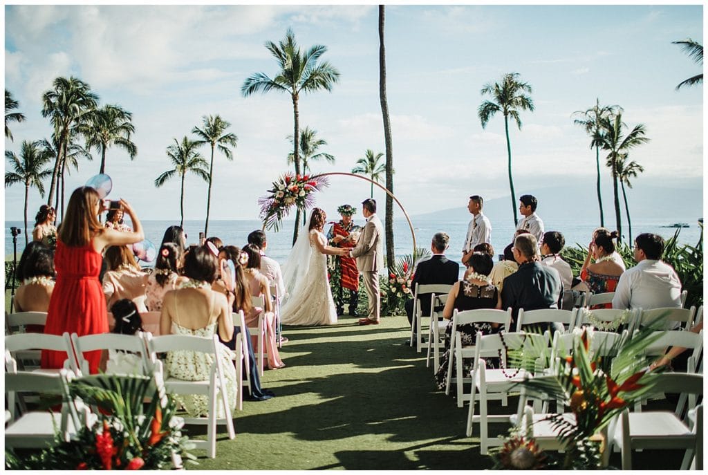 Hyatt Maui Wedding Photographer Amy Jayne Photographed the couple on their wedding day in this beautiful hotel