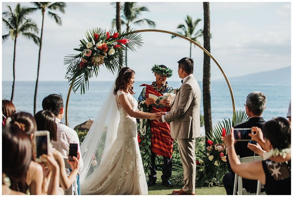 Hyatt Maui Wedding Photographer Amy Jayne Photographed the couple on their wedding day in this beautiful hotel