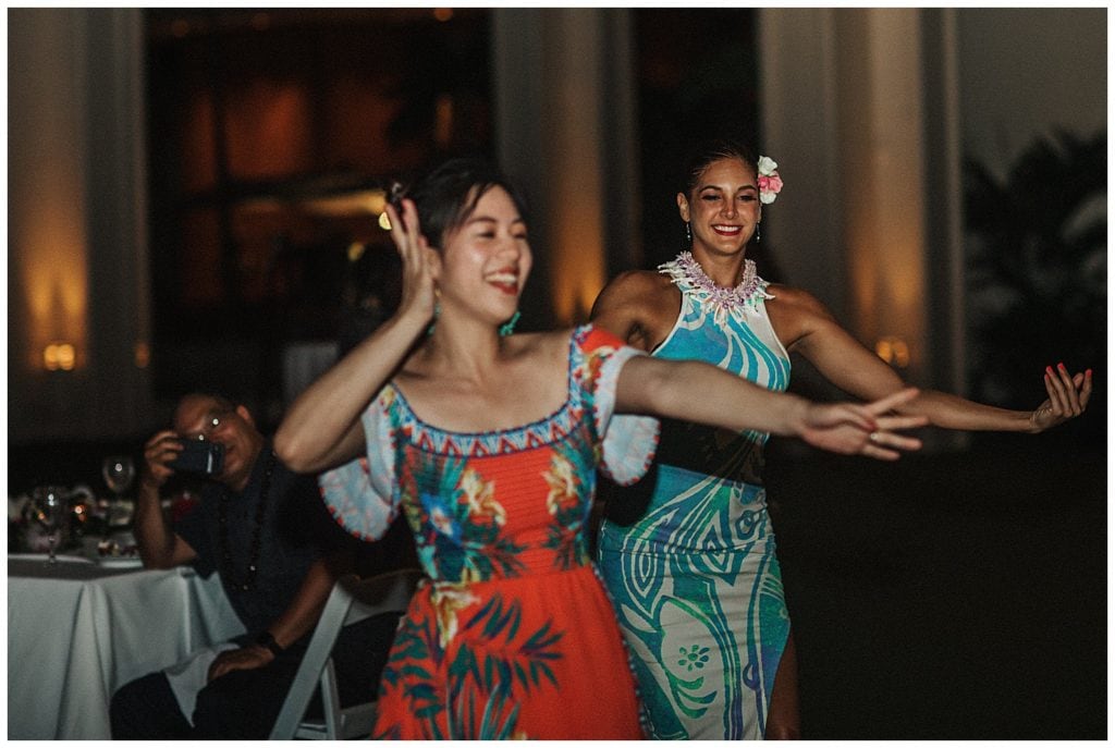 Hyatt Maui Wedding Photographer Amy Jayne Photographed the couple on their wedding day in this beautiful hotel and reception to follow with friends and family
