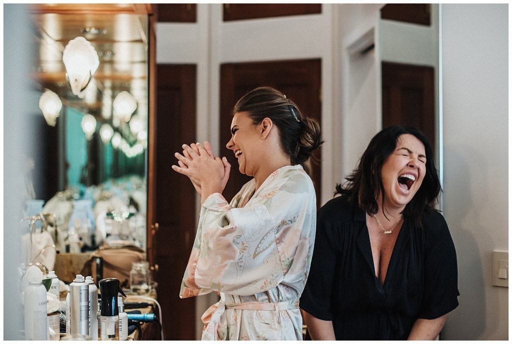 Kula Maui Wedding Photographer Amy Jayne pictures of the couple getting ready at a private venue
