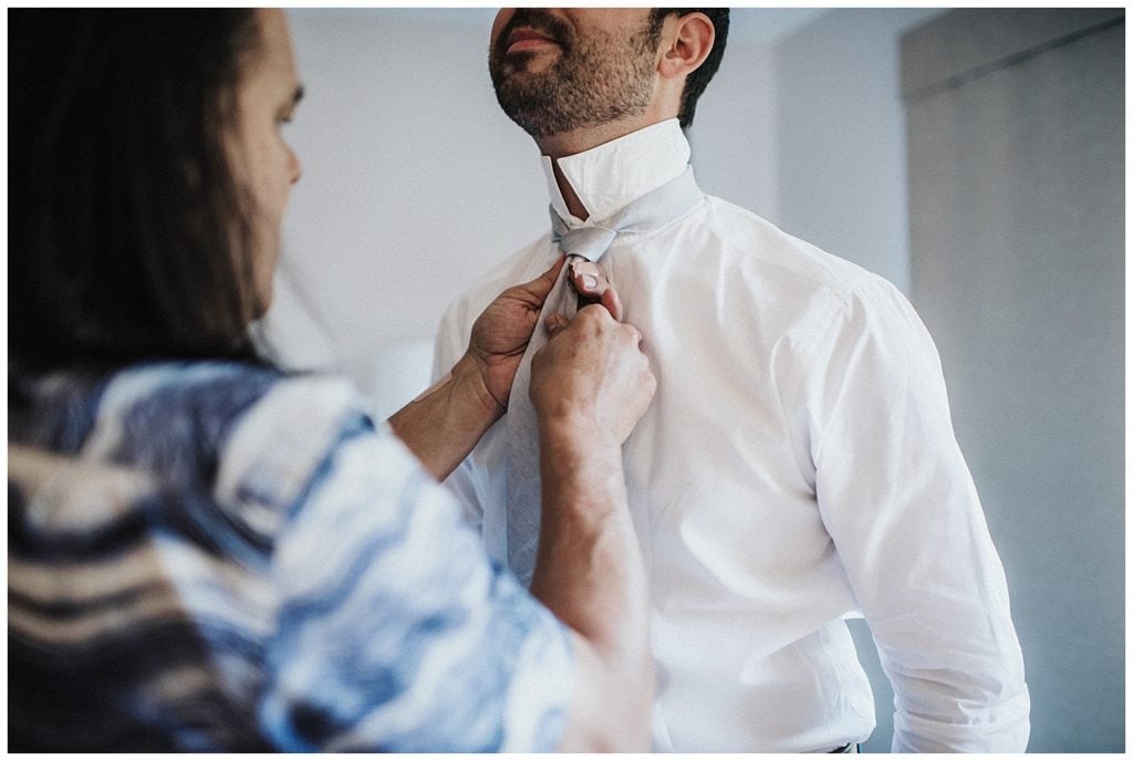 Kula Maui Wedding Photographer Amy Jayne pictures of the couple getting ready at a private venue