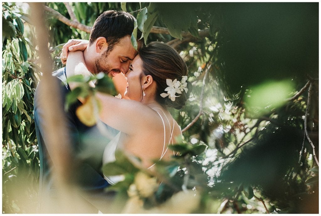 Kula Maui Wedding Photographer Amy Jayne pictures of the couple getting ready at a private venue