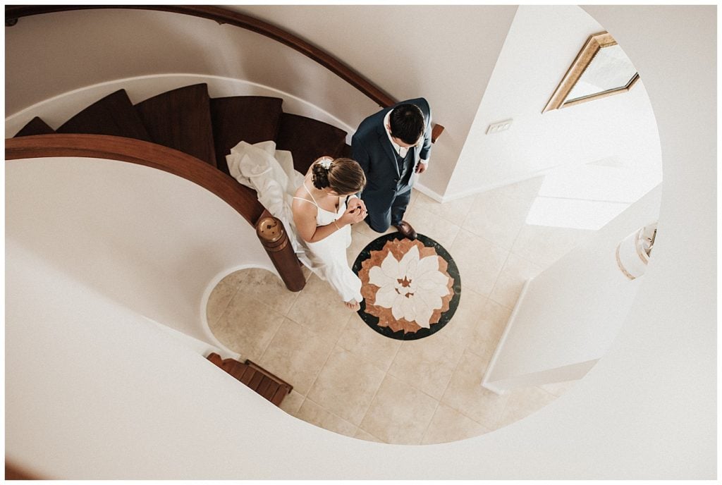 Kula Maui Wedding Photographer Amy Jayne pictures of the couple getting ready at a private venue