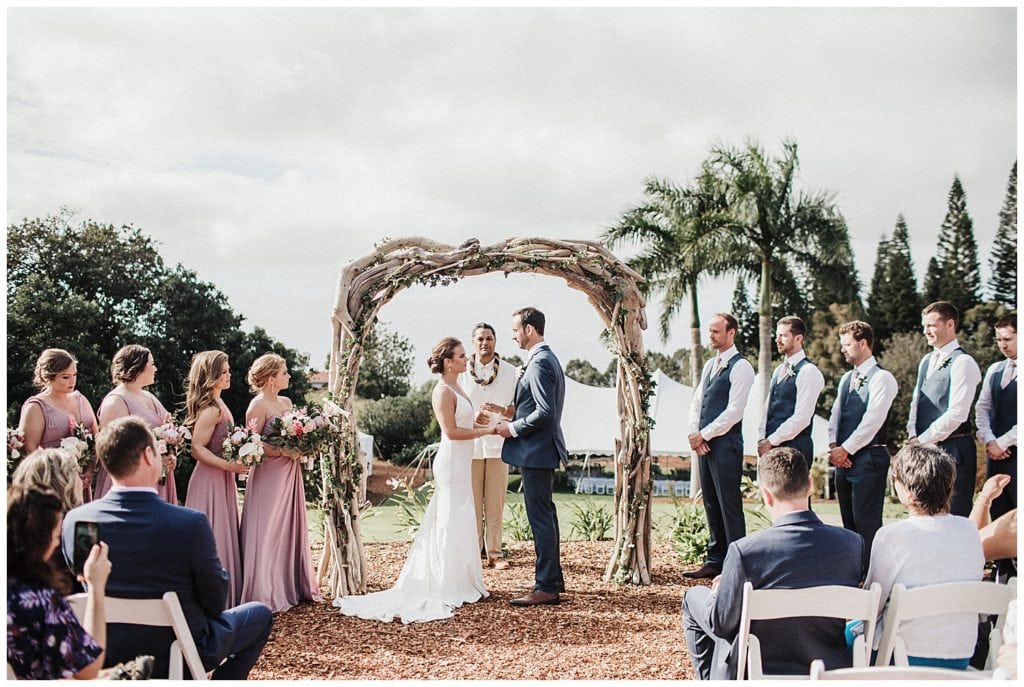 Kula Maui Wedding Photographer Amy Jayne pictures of the couple getting married at a private venue