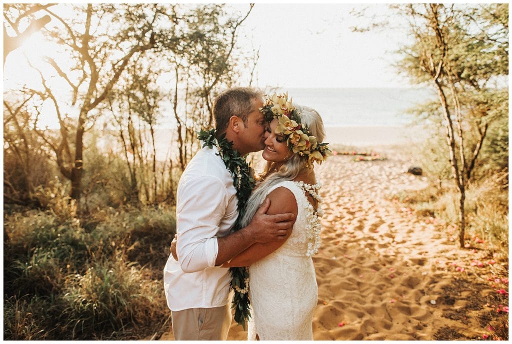 Molokai Wedding Photographer Amy Jayne Photos on the beach