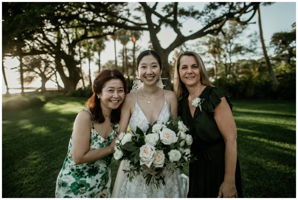 Olowalu Wedding Elopement Photographer picture of bride and grooms family members after wedding ceremony