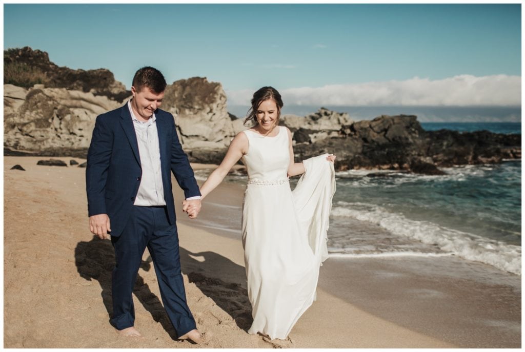 Maui Beach wedding photographer Amy Jayne Photography bride and groom getting married on the beach