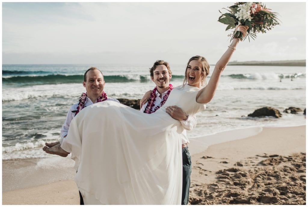 Maui Beach wedding photographer Amy Jayne Photography bride and groom getting married on the beach