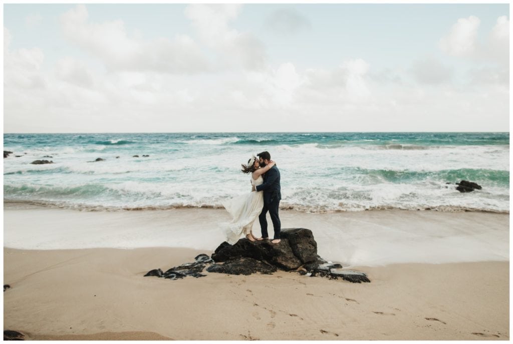 Hawaii Elopement on the beach Photographer Amy Jayne captured couple getting married on the beach