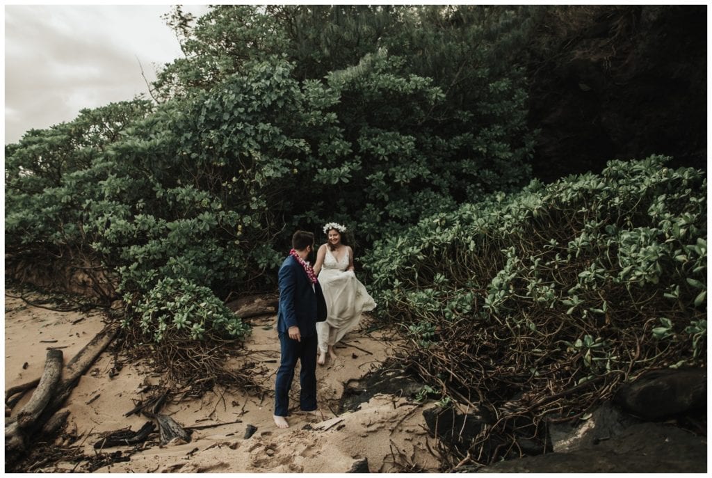 Hawaii Elopement on the beach Photographer Amy Jayne captured couple getting married on the beach