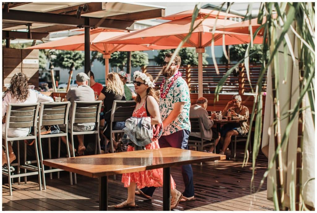 Hawaii Elopement on the beach Photographer Amy Jayne captured couple getting married and reception at a restaurant in Lahaina